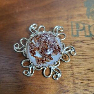 Vintage Dried Florals in Acrylic Gold Tone Filigree Brooch